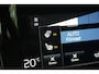 Volvo V60 T8 455PK Recharge AWD R-Design Long Range | Adaptive Cruise & Pilot Assist | Premium Harman/Kardon Audio | Power Seats incl. Memory | Stoel & Stuurverwarming | Achterbank Verwarming | Panoramisch Schuif-/Kanteldak