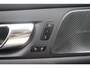 Volvo V60 T8 455PK Recharge AWD R-Design Long Range | Adaptive Cruise & Pilot Assist | Premium Harman/Kardon Audio | Power Seats incl. Memory | Stoel & Stuurverwarming | Achterbank Verwarming | Panoramisch Schuif-/Kanteldak