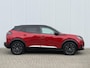 Peugeot e-2008 EV GT Pack 50 kWh Stoelverwarming | Panoramadak | Navigatie I SOH 92% | CarPlay | Dodehoekdetectie | Camera |