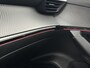 Peugeot e-2008 EV GT Pack 50 kWh Stoelverwarming | Panoramadak | Navigatie I SOH 92% | CarPlay | Dodehoekdetectie | Camera |