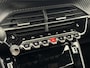 Peugeot e-2008 EV GT Pack 50 kWh Stoelverwarming | Panoramadak | Navigatie I SOH 92% | CarPlay | Dodehoekdetectie | Camera |