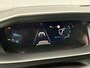 Peugeot e-2008 EV GT Pack 50 kWh Stoelverwarming | Panoramadak | Navigatie I SOH 92% | CarPlay | Dodehoekdetectie | Camera |