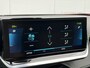 Peugeot e-2008 EV GT Pack 50 kWh Stoelverwarming | Panoramadak | Navigatie I SOH 92% | CarPlay | Dodehoekdetectie | Camera |