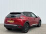 Peugeot e-2008 EV GT Pack 50 kWh Stoelverwarming | Panoramadak | Navigatie I SOH 92% | CarPlay | Dodehoekdetectie | Camera |