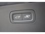 Volvo XC90 T8 Plug-in hybrid AWD Ultra Dark | High End Audio by Bowers & Wilkins | Luchtvering | Nappa leder interieur | Gelaagde zijruiten | Semi Electrische Trekhaak| Voorstoelen met Massage Functie | Adaptive Cruise & Pilot Assist |