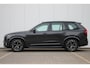 Volvo XC90 T8 Plug-in hybrid AWD Ultra Dark | High End Audio by Bowers & Wilkins | Luchtvering | Nappa leder interieur | Gelaagde zijruiten | Semi Electrische Trekhaak| Voorstoelen met Massage Functie | Adaptive Cruise & Pilot Assist |