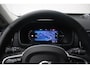 Volvo XC90 T8 Plug-in hybrid AWD Ultra Dark | High End Audio by Bowers & Wilkins | Luchtvering | Nappa leder interieur | Gelaagde zijruiten | Semi Electrische Trekhaak| Voorstoelen met Massage Functie | Adaptive Cruise & Pilot Assist |