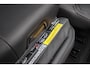 Volvo XC90 T8 Plug-in hybrid AWD Ultra Dark | High End Audio by Bowers & Wilkins | Luchtvering | Nappa leder interieur | Gelaagde zijruiten | Semi Electrische Trekhaak| Voorstoelen met Massage Functie | Adaptive Cruise & Pilot Assist |