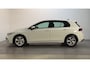 Volkswagen Golf 1.5 TSI Life Business Alcantara LED Sfeerverlichting Parkeersensoren