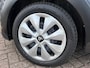Citroën C1 5-deurs Millenium Feel 1.0 e-VTi 72pk | TWO-TONE! | APPLE CARPLAY / ANDROID AUTO | CAMERA | EXTRA GETINTE RAMEN | LEDEREN STUUR |