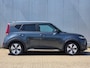 Kia e-Soul ExecutiveLine 64 kWh Navigatie | Trekhaak | Stoelverwarming en verkoeling