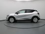 Renault Captur E-Tech Hybrid 145pk Intens Pack parking