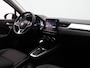 Renault Captur E-Tech Hybrid 145pk Intens Pack parking