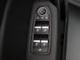 Renault Captur E-Tech Hybrid 145pk Intens Pack parking