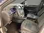 Volkswagen T-Roc 1.5eTSI/150PK R-Line DSG · Navigatie · Apple/Android Car Play · Trekhaak · Stoelverwarming · Garantie t/m 02-07-2027