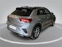 Volkswagen T-Roc 1.5eTSI/150PK R-Line DSG · Navigatie · Apple/Android Car Play · Trekhaak · Stoelverwarming · Garantie t/m 02-07-2027