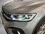Volkswagen T-Roc 1.5eTSI/150PK R-Line DSG · Navigatie · Apple/Android Car Play · Trekhaak · Stoelverwarming · Garantie t/m 02-07-2027