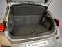 Volkswagen T-Roc 1.5eTSI/150PK R-Line DSG · Navigatie · Apple/Android Car Play · Trekhaak · Stoelverwarming · Garantie t/m 02-07-2027