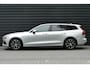 Volvo V60 2.0 B3 MOMENTUM ADVANTAGE / CAMERA / LED / 17"LMV / NAVI / CLIMA / PDC / BLUETOOTH / CRUISECONTROL / 1E EIGENAAR / SCHITTERENDE STAAT !!