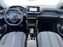 Peugeot e-208 Style EV 3-FASEN 50kWh 136pk | STOELVERW. | 16" LM-VELGEN | PARKEERHULP | NAVI | APPLE CARPLAY / ANDROID AUTO |