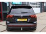 Volkswagen Tiguan 1.5 TSI 3x R-LINE DSG VOL! PANO l HUD l MATRIX l KEYLESS l BLACK PACK l VIRTUAL l CAMERA l TREKHAAK l ORG.NL l
