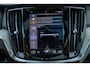Volvo V60 2.0 T8 Twin Engine AWD I Inscription I Bowers & Wilkens I Panoramadak I Trekhaak I Pilot assist
