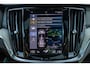 Volvo V60 2.0 T8 Twin Engine AWD I Inscription I Bowers & Wilkens I Panoramadak I Trekhaak I Pilot assist
