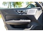 Volvo V60 2.0 T8 Twin Engine AWD I Inscription I Bowers & Wilkens I Panoramadak I Trekhaak I Pilot assist