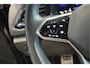 Volkswagen T-Roc 1.5 TSI 3X R-LINE Black Style carplay camera beats 150 pk !!
