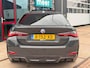 BMW i4 40 84 kWh High Executive M-SPORT l SOH 96,4% l H/K l HUD l 360 l SCHUIFDAK l DRAVITGRAU l SFEER l ORG.NL l 1e EIG l