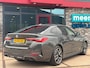 BMW i4 40 84 kWh High Executive M-SPORT l SOH 96,4% l H/K l HUD l 360 l SCHUIFDAK l DRAVITGRAU l SFEER l ORG.NL l 1e EIG l
