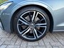 Volvo S60 2.0 T5 Intro Edition|R- DESIGN|H&K|ADAP.CRUISE|CAMERA|LEDER|MEMORY|PILOT ASSIST|CARPLAY|NAP|NL-AUTO