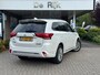 Mitsubishi Outlander 2.4 PHEV Pure | Carplay/Android, Camera, Stoelverw., Climate, Cruise | Parelmoer | Dealeronderhouden |