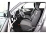 Suzuki Swift 1.2 Select Smart Hybrid Automaat | CVT Automaat | Stoelverwarming | Keyless Entry | Navigatie | Privacy Glas | Parkeersensoren en camera Achter |