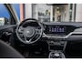 Kia Niro EV e-Niro DynamicLine 64 kWh | Cruise adaptief | Camera | Stuur+stoel verwarming | Navi | Keyless | Apple Carplay/Android Auto | Parkeersensoren | Achteruitrijcamera | Apple Carplay/Android Auto|telefoonintegratie premium | Cruise control adaptief met Stop&Go en stuurhulp