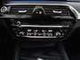 BMW 5-Serie Touring 530e xDrive M Sport | SOH 89,9% | Panoramadak | Head-Up | Full LED | Trekhaak | Carplay | Bluetooth | Navigatie | Sfeerverlichting | Stoelverwarming | Achteruitrij camera | Adaptive cruise control | Climate control
