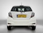 Toyota Yaris 1.5 Full Hybrid Aspiration | Stoelverwarming | Climate Control | Achteruitrijcamera | Keyless Start | Lichtmetalen velgen 15" |