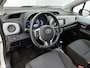 Toyota Yaris 1.5 Full Hybrid Aspiration | Stoelverwarming | Climate Control | Achteruitrijcamera | Keyless Start | Lichtmetalen velgen 15" |