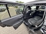 Toyota Corolla Cross 2.0 HYBRID 184PK FIRST-EDITION BLIND-SPOT EL-ACHTERKLEP LM-VELGEN KEYLESS PARK-SENSOREN STOELVERW DRAADLOOS-LADEN AD-CRUISE BLUETOOTH
