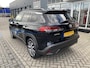 Toyota Corolla Cross 2.0 HYBRID 184PK FIRST-EDITION BLIND-SPOT EL-ACHTERKLEP LM-VELGEN KEYLESS PARK-SENSOREN STOELVERW DRAADLOOS-LADEN AD-CRUISE BLUETOOTH