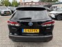 Toyota Corolla Cross 2.0 HYBRID 184PK FIRST-EDITION BLIND-SPOT EL-ACHTERKLEP LM-VELGEN KEYLESS PARK-SENSOREN STOELVERW DRAADLOOS-LADEN AD-CRUISE BLUETOOTH