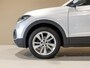 Volkswagen T-Cross 1.0 TSI Style / 116pk / Achteruitrij camera / Stoelverwarming / Virtual cockpit / Dodehoek detectie /