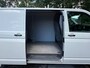 Volkswagen Transporter 2.0 TDI L2H1 150PK!|DSG Automaat|cruise control|airco|achteruitrijcamera|apple carplay|drie zitplaatsen