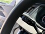 Volkswagen Transporter 2.0 TDI L2H1 150PK!|DSG Automaat|cruise control|airco|achteruitrijcamera|apple carplay|drie zitplaatsen