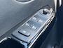Renault Captur TCe 90 Limited / LED-Verlichting / Bluetooth / Airco / Cruise Control / 16" Lichtmetalen Velgen / Navigatie / Achterbank Verschuifbaar / Parkeersensoren Achter /