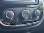 Renault Captur TCe 90 Limited / LED-Verlichting / Bluetooth / Airco / Cruise Control / 16" Lichtmetalen Velgen / Navigatie / Achterbank Verschuifbaar / Parkeersensoren Achter /
