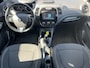 Renault Captur TCe 90 Limited / LED-Verlichting / Bluetooth / Airco / Cruise Control / 16" Lichtmetalen Velgen / Navigatie / Achterbank Verschuifbaar / Parkeersensoren Achter /