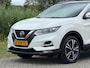 Nissan Qashqai 1.3 DIG-T N-Connecta 160pk Automaat - Pearl White metallic - Panorama/Camera/Carplay