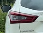 Nissan Qashqai 1.3 DIG-T N-Connecta 160pk Automaat - Pearl White metallic - Panorama/Camera/Carplay