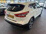 Nissan Qashqai 1.2 N-Connecta | Panoramadak | Keyless | 360 Camera | Lane assist | Half-Lederen bekleding | Cruise control | Climate control | Stoelverwarming | Navigatie | Elek. inklapbare spiegels